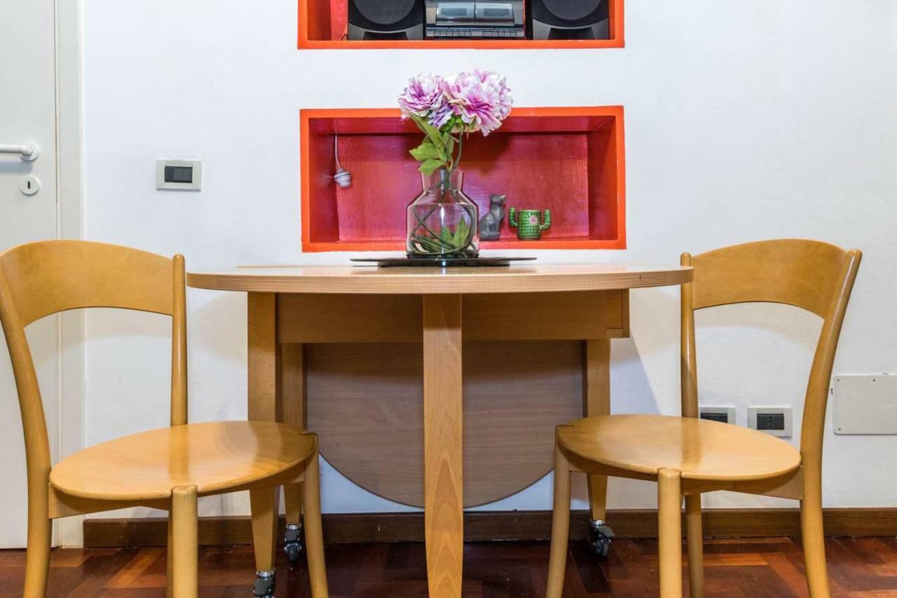 Altido Colorful Studio For 2 Close To Sforzesco Castle ミラノ エクステリア 写真